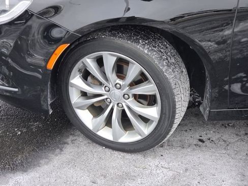 Used 2015 Chrysler 200 S w/ Comfort Group image 20