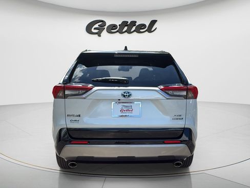 Used 2024 Toyota RAV4 XSE w/ Advanced Technology Package AWD/4WD image 10