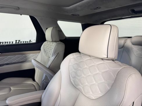 Used 2022 Hyundai Palisade Calligraphy FWD image 11