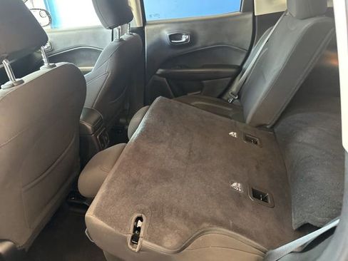 Used 2021 Jeep Compass Sport image 9