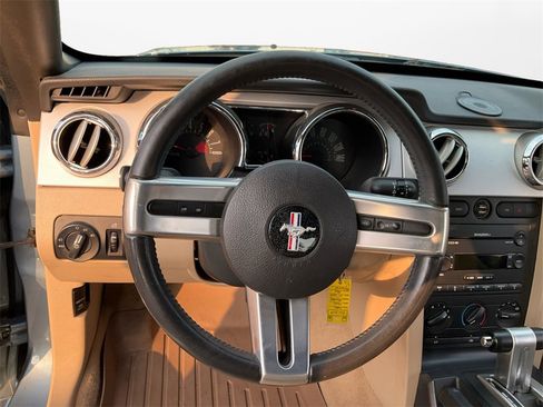 Used 2006 Ford Mustang GT image 12