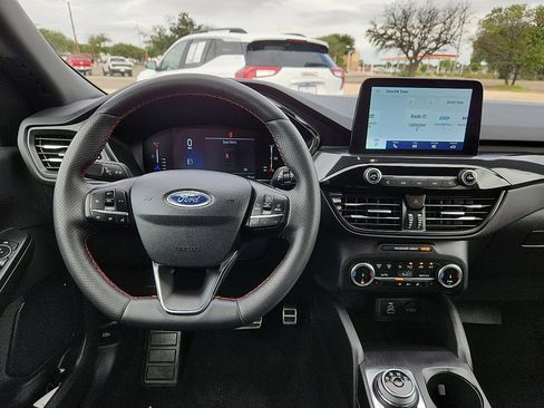 Used 2024 Ford Escape ST-Line image 6