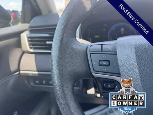 Used 2025 Toyota Camry LE FWD image 38