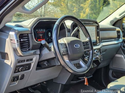 Used 2021 Ford F150 Lariat w/ Max Trailer Tow Package image 9