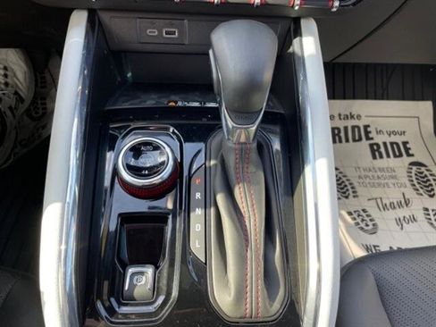 Used 2024 GMC Canyon AT4X image 25