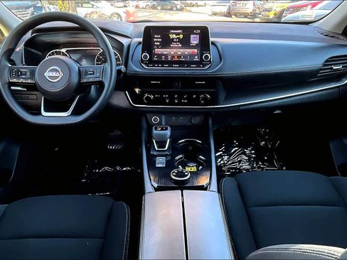 Used 2023 Nissan Rogue S image 14