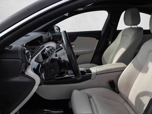 Used 2023 Mercedes-Benz CLA 250 4MATIC image 11