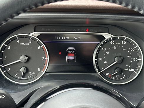 Used 2023 Nissan Rogue SV w/ SV Premium Package image 29