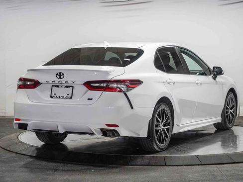 Certified 2024 Toyota Camry SE FWD image 4