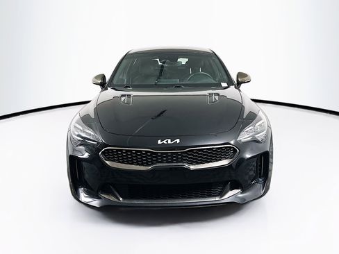 Used 2022 Kia Stinger GT-Line RWD image 2