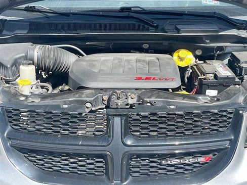 Used 2019 Dodge Grand Caravan SE FWD image 30