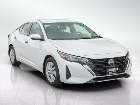 Used 2025 Nissan Sentra S FWD image 7