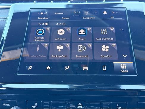 Used 2023 Jeep Grand Cherokee L Laredo image 31