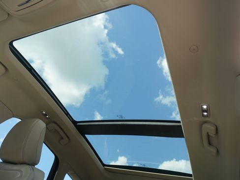Used 2021 Lincoln Corsair Reserve FWD image 20