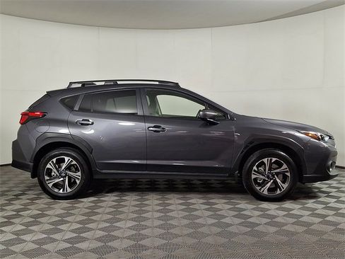 Used 2024 Subaru Crosstrek 2.0i Premium image 10
