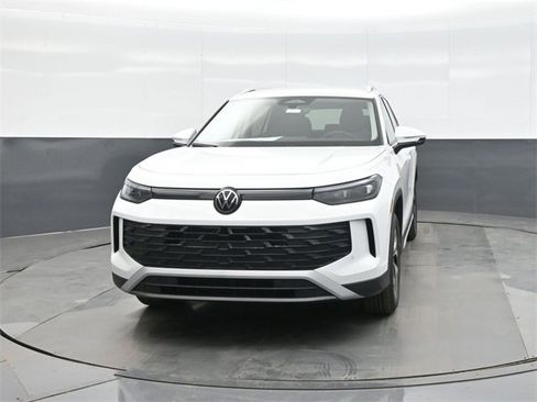 New 2026 Volkswagen Tiguan S image 2