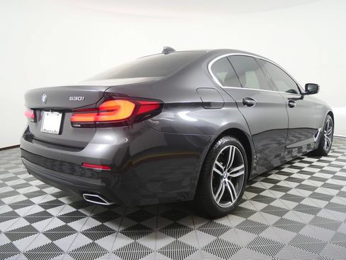 Used 2023 BMW 530i w/ Convenience Package RWD image 3