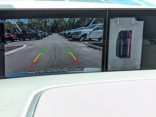 New 2026 Lincoln Navigator L Premier AWD/4WD image 19