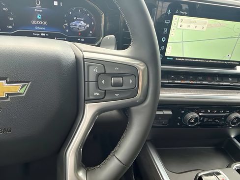 Used 2025 Chevrolet Silverado 1500 LTZ w/ LTZ Premium Package AWD/4WD image 18