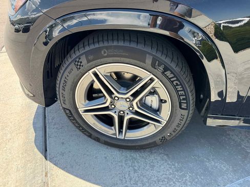 New 2025 Mercedes-Benz GLE 53 AMG AMG 53 4MATIC image 14