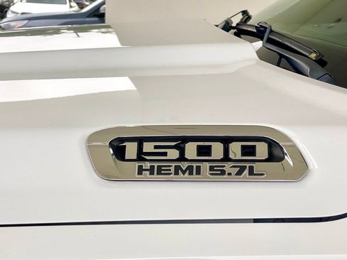 Used 2022 RAM 1500 Limited w/ Body Color Bumper Group AWD/4WD image 10