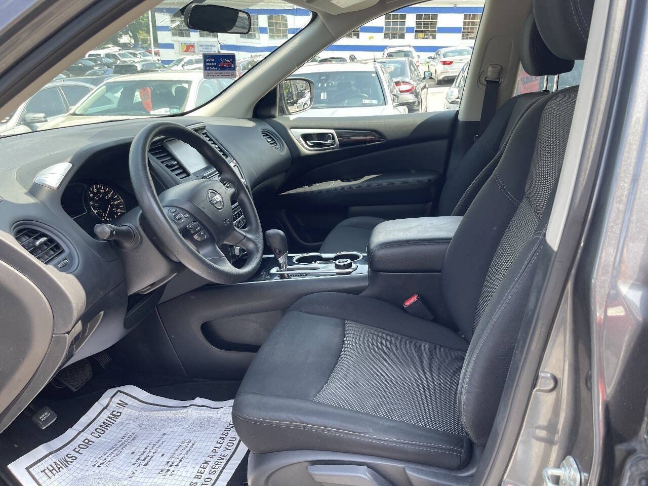 Used 2019 Nissan Pathfinder S AWD/4WD image 10