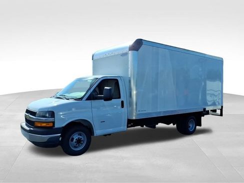 New 2026 Chevrolet Express 3500 w/ Power Convenience Package RWD image 3