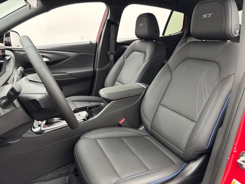 New 2026 Buick Envista Sport Touring w/ Convenience I Package FWD image 17