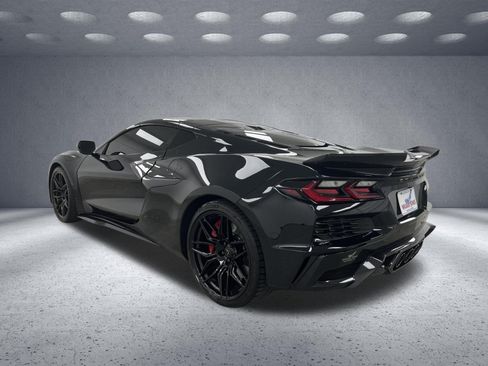 Used 2026 Chevrolet Corvette Z06 RWD image 3
