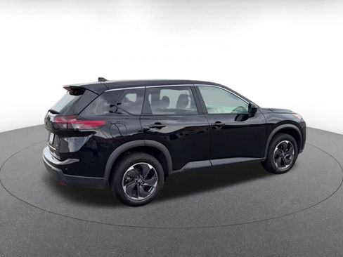 Used 2025 Nissan Rogue SV AWD/4WD image 14