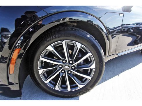 Used 2025 Cadillac Lyriq Sport image 30