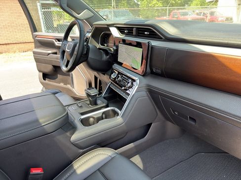 Used 2024 GMC Sierra 1500 Denali w/ Denali Reserve Package AWD/4WD image 31