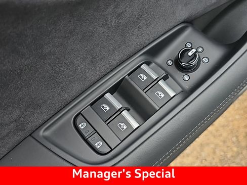 New 2026 Audi RS Q8 performance AWD/4WD image 31