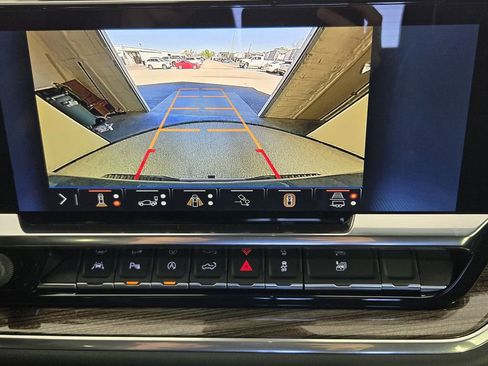New 2026 Chevrolet Silverado 1500 LT w/ Texas Edition Plus RWD image 18