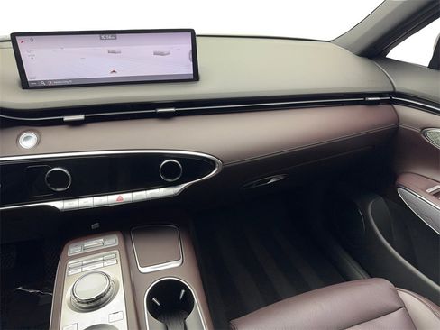 Used 2024 Genesis GV70 2.5T w/ Advanced Package image 54