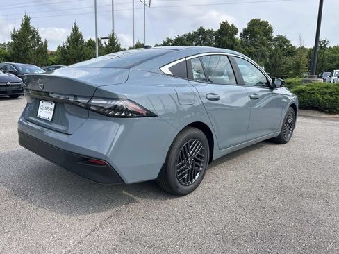 New 2026 Nissan Sentra SV w/ SV Convenience Package FWD image 7