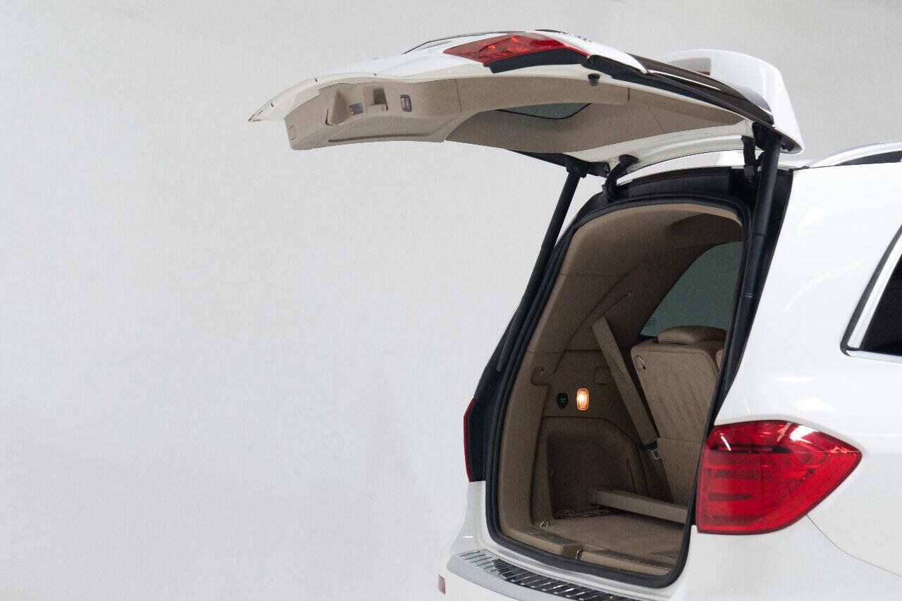 Used 2015 Mercedes-Benz GL 320 BlueTEC 4MATIC image 32