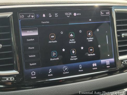 Used 2023 Chrysler Pacifica Touring-L FWD image 21