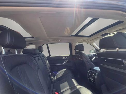 Used 2025 BMW X7 xDrive40i AWD/4WD image 35