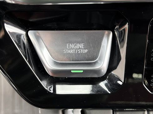 Used 2024 GMC Sierra 3500 Denali Ultimate image 8