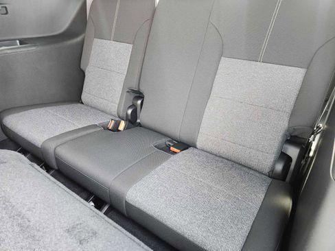 New 2025 GMC Acadia Elevation image 9