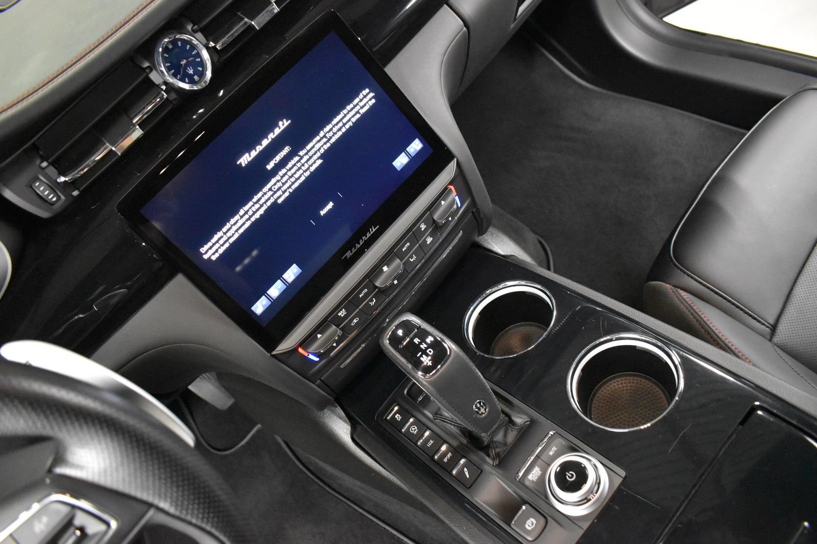 Certified 2024 Maserati Quattroporte Modena Ultima Q4 AWD/4WD image 24
