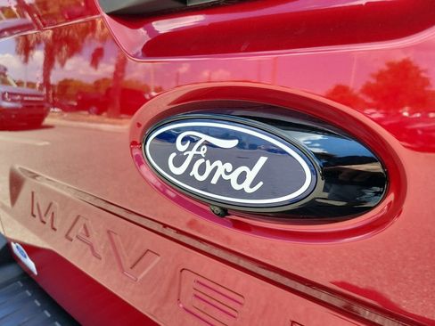 New 2026 Ford Maverick XLT image 7