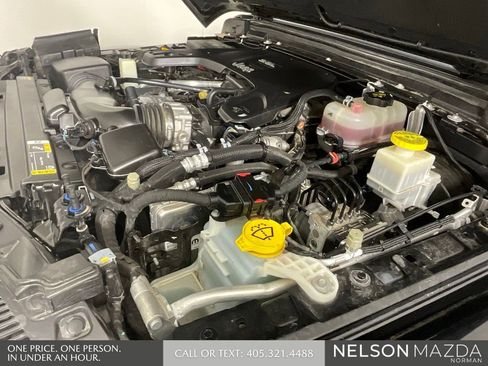 Used 2021 Jeep Gladiator Rubicon AWD/4WD image 42