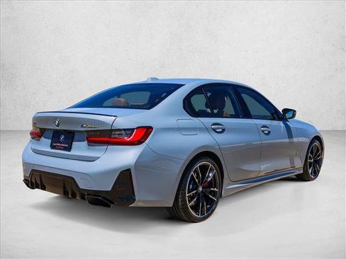 Used 2024 BMW M340i xDrive w/ Driving Assistance Package AWD/4WD image 5