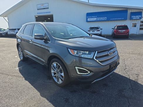 Used 2017 Ford Edge Titanium w/ Equipment Group 302A AWD/4WD image 7