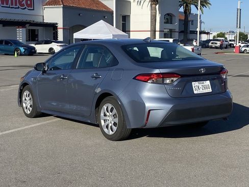 Used 2023 Toyota Corolla LE w/ Carpet Mat Package (TMS) FWD image 4