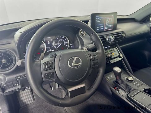 Certified 2025 Lexus IS 350 F Sport image 9