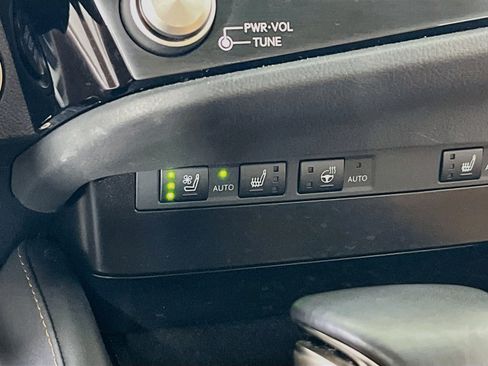 Used 2024 Lexus ES 350 w/ Premium Package FWD image 19