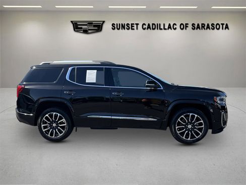 Used 2020 GMC Acadia Denali w/ Technology Package image 2